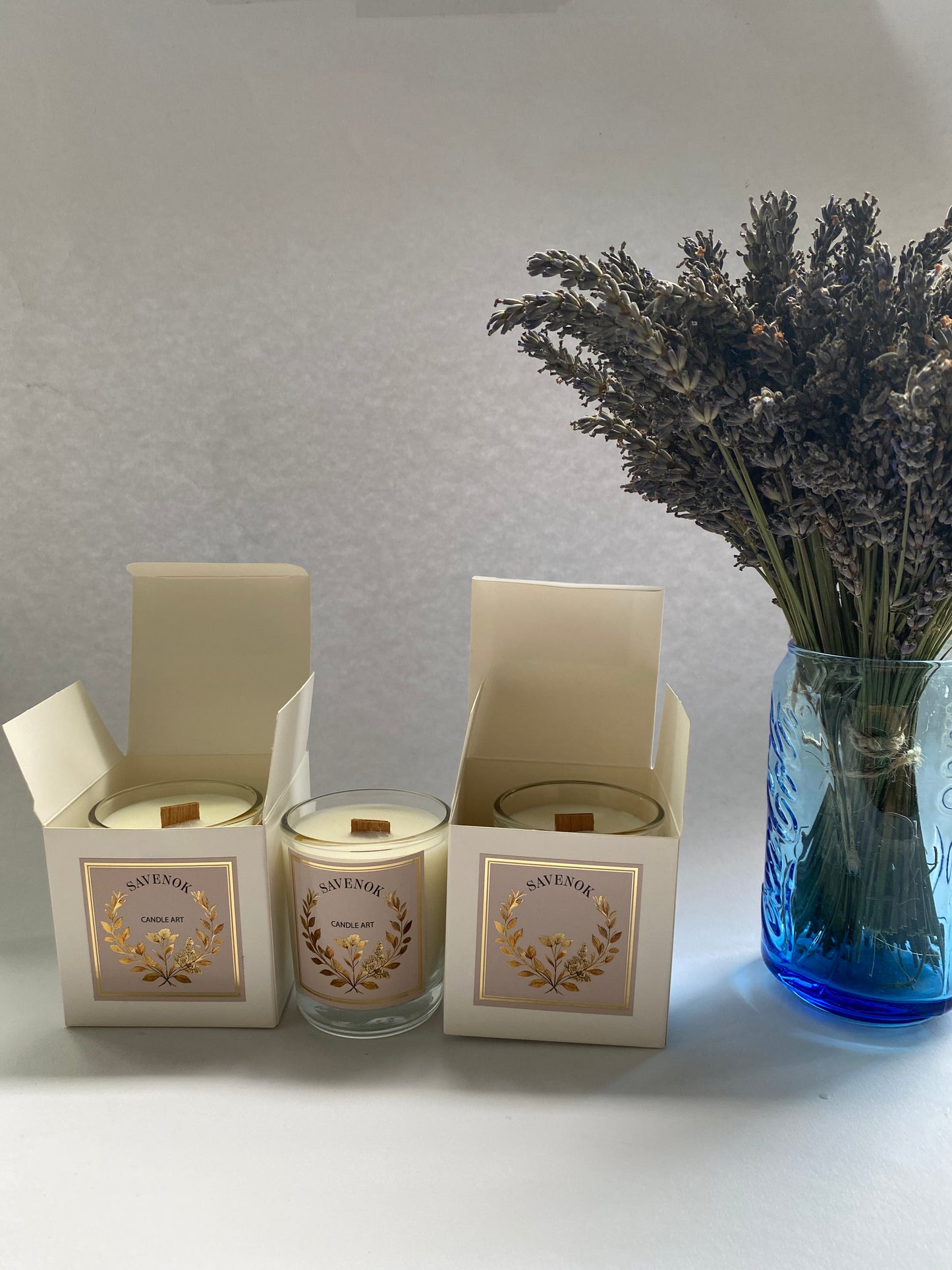 Duftkerze „Goldene Geißblattblüte & Jasmin“ – sinnlich, blumig & warm | SAVENOK