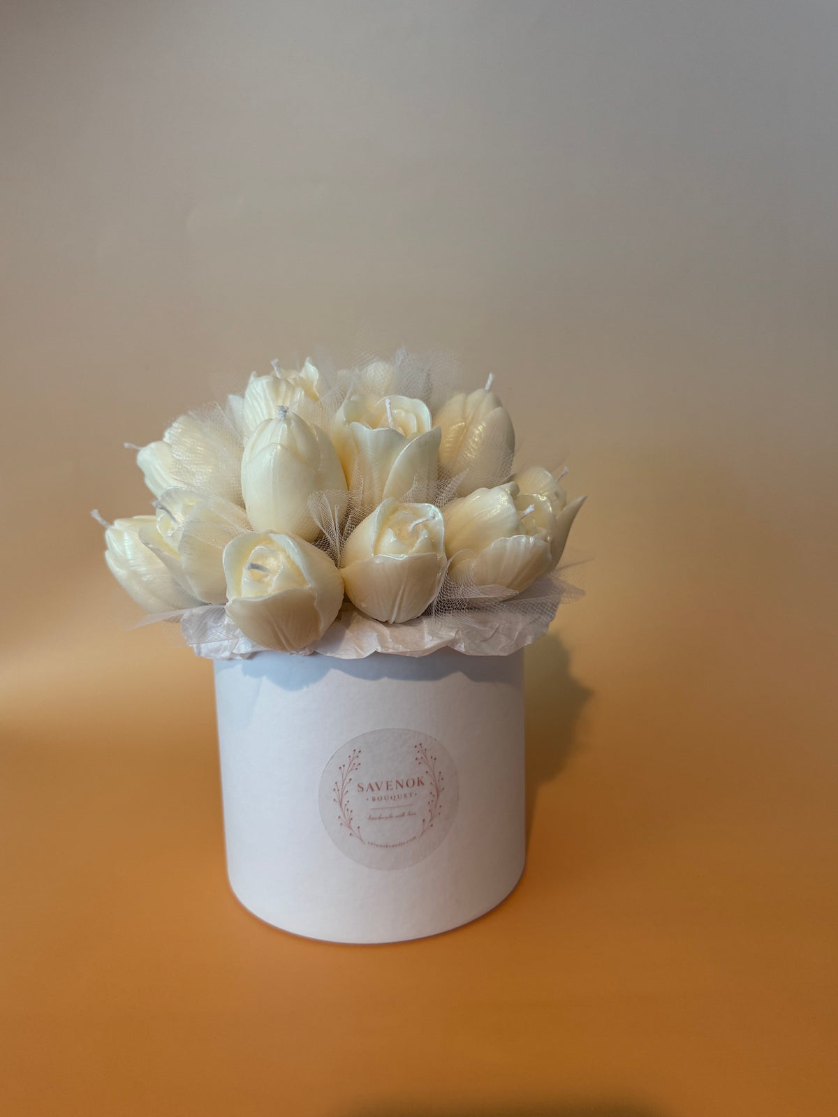 Kerzenstrauß „Ivory Tulip Elegance“ – von SAVENOK Candle Art