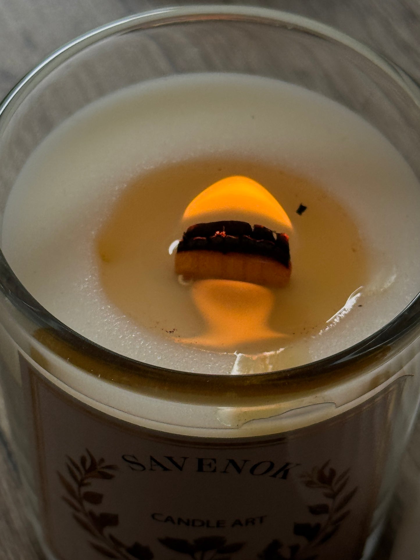 Duftkerze "Palo Santo" – handgemachte Kerze mit reinigendem, holzigem Duft | SAVENOK