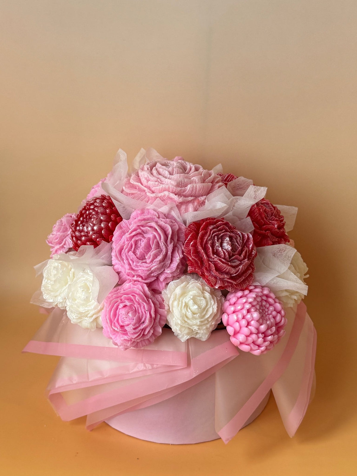 Kerzenbouquet „Peony Harmony“ - Exclusive von SAVENOK Candle Art - SAVENOK candle art